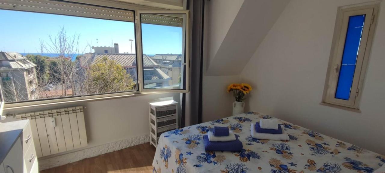Apartamento Attico Girasole Lido di Ostia Exterior foto