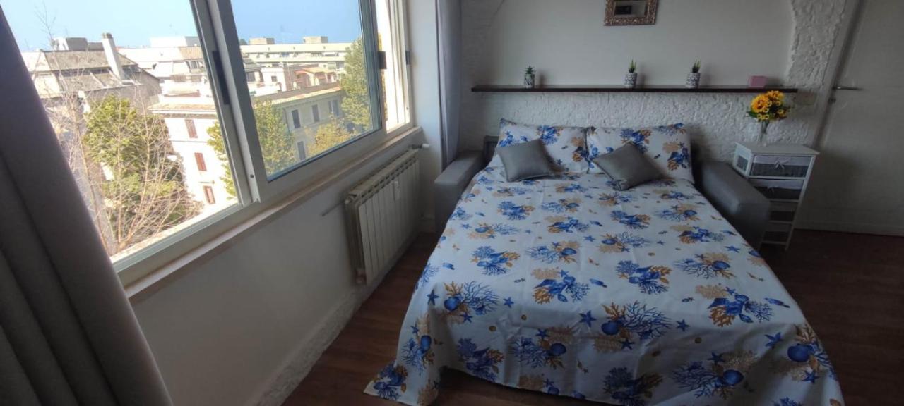 Apartamento Attico Girasole Lido di Ostia Exterior foto